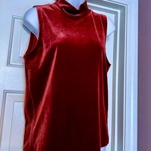 💲SALE💲Host Pick!  NWT J Crew Burgundy Velvet Sleeveless Blouse Sz M